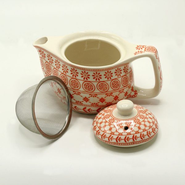 Petite théière à tisane ambre — Céramique et métal, vue d’ensemble