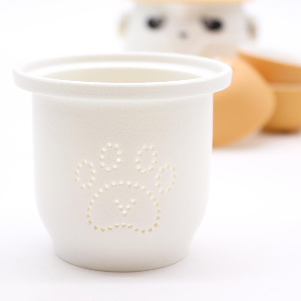 Service à thé trois tasses – orange, vue de trois quarts