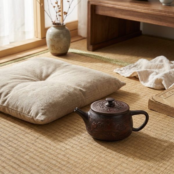 Théière en poterie pourpre 200 ml — forme tuile Han, phénix, sur un tatami