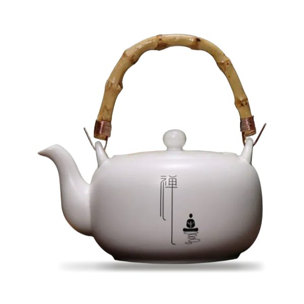 Théière en porcelaine blanche 680 ml — anse d’arceau, sur fond blanc
