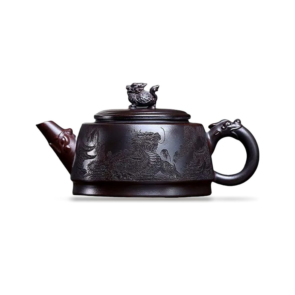 Théière de Yixing 320 ml — dragon gravé, sur fond blanc