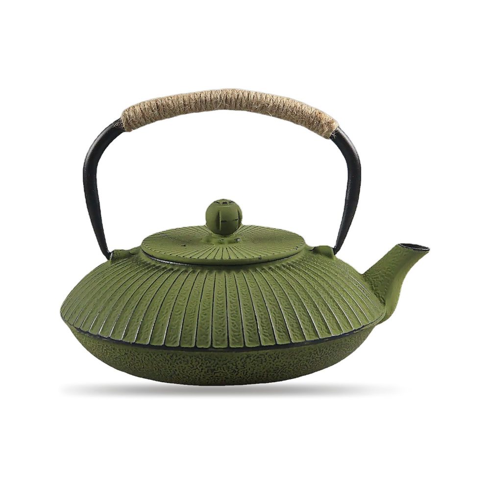 Théière en fonte 800 ml à nervures en parasol, coloris vert, anse gainée de corde