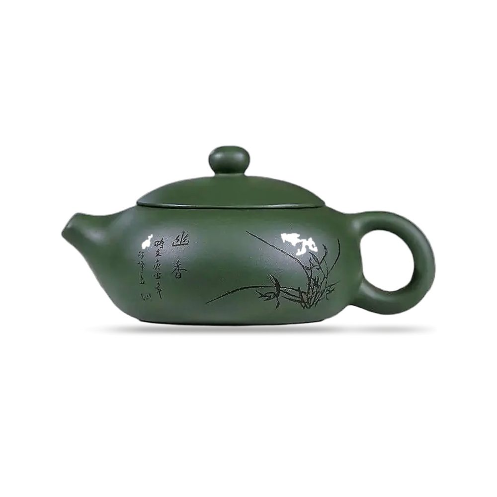 Théière de Yixing en argile verte, forme Xi Shi, décor d'orchidée gravée
